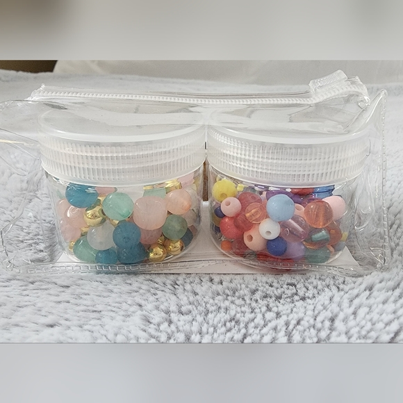 BaubleBar build your own bracelet kit - Picture 3 of 5